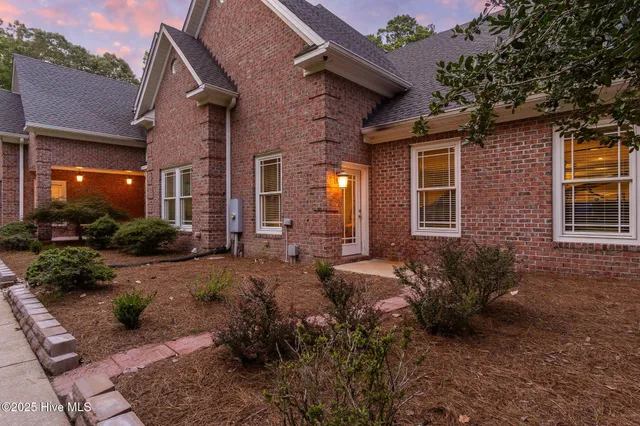 $1,250,000 | 400 Island Drive, Chocowinity, NC 27817