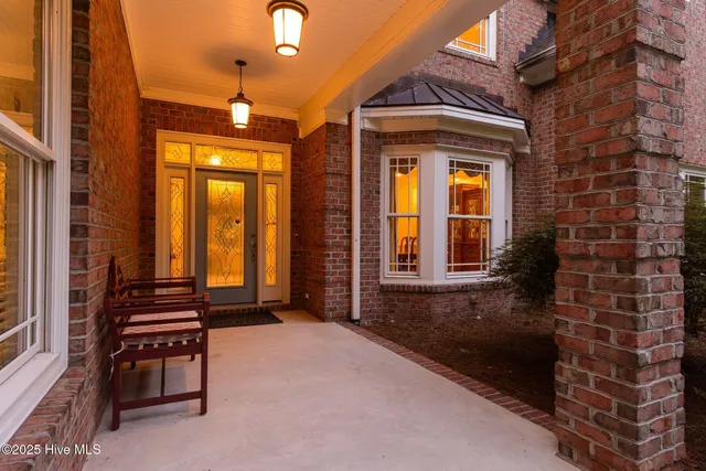 $1,250,000 | 400 Island Drive, Chocowinity, NC 27817