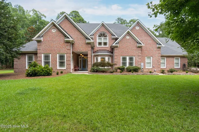 $1,250,000 | 400 Island Drive, Chocowinity, NC 27817