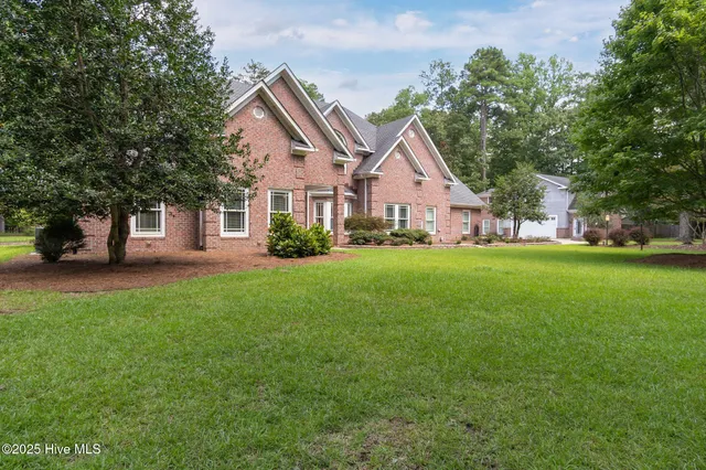 $1,250,000 | 400 Island Drive, Chocowinity, NC 27817