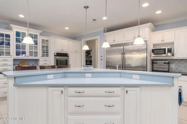 $1,250,000 | 400 Island Drive, Chocowinity, NC 27817