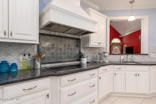 $1,250,000 | 400 Island Drive, Chocowinity, NC 27817