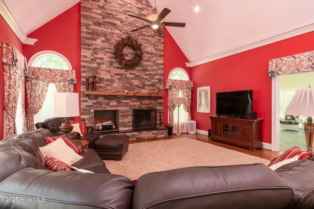 $1,250,000 | 400 Island Drive, Chocowinity, NC 27817