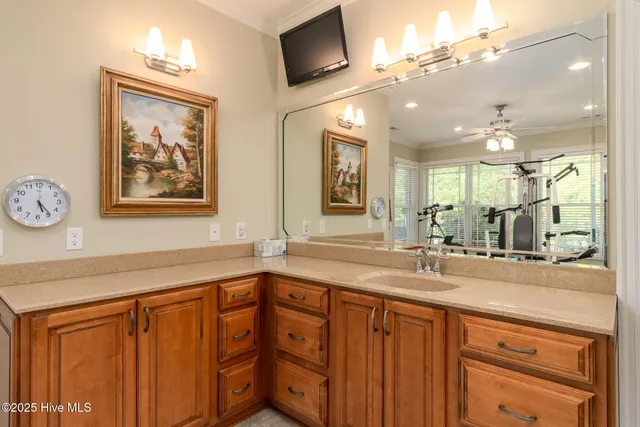 $1,250,000 | 400 Island Drive, Chocowinity, NC 27817