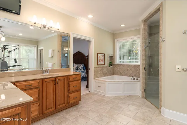 $1,250,000 | 400 Island Drive, Chocowinity, NC 27817