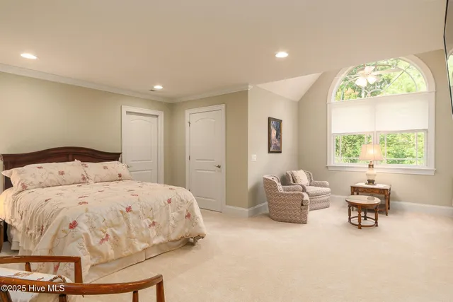 $1,250,000 | 400 Island Drive, Chocowinity, NC 27817