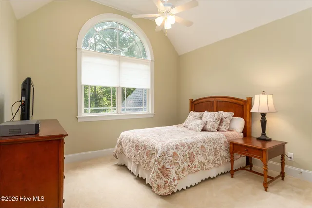 $1,250,000 | 400 Island Drive, Chocowinity, NC 27817