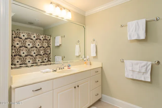 $1,250,000 | 400 Island Drive, Chocowinity, NC 27817