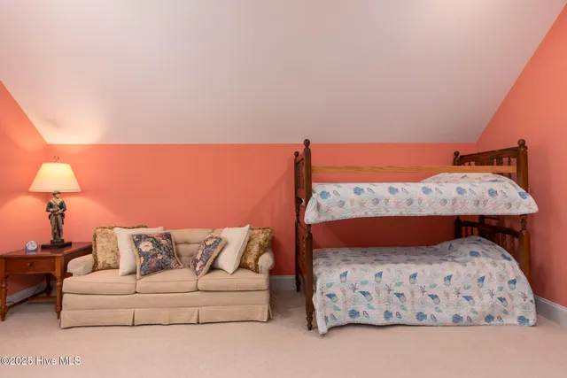 $1,250,000 | 400 Island Drive, Chocowinity, NC 27817