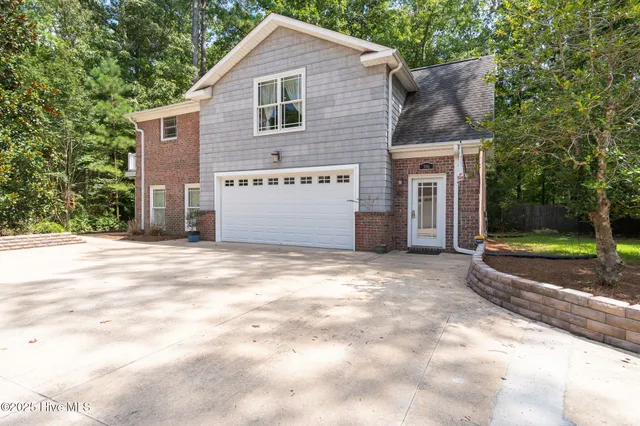 $1,250,000 | 400 Island Drive, Chocowinity, NC 27817