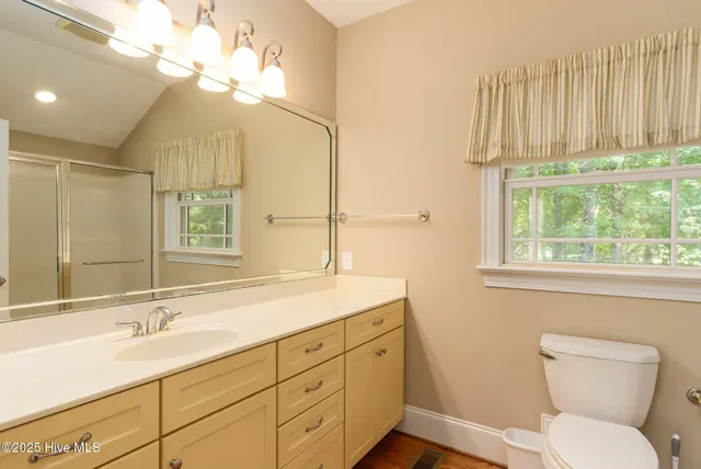 $1,250,000 | 400 Island Drive, Chocowinity, NC 27817