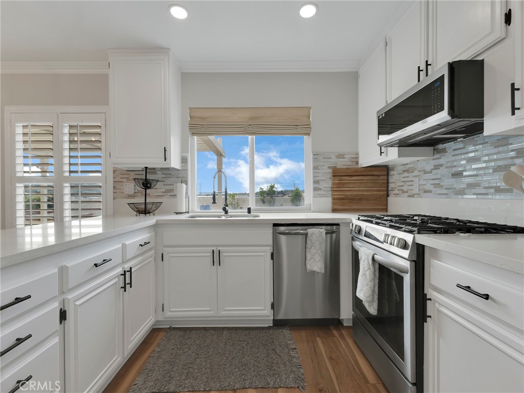 4895 North Buttercreek Road Moorpark, CA 93021 - Photo 9 of 30