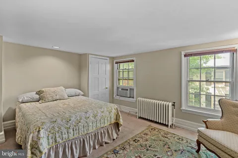 $1,075,000 | 2208 Rittenhouse Square, Philadelphia, PA 19103