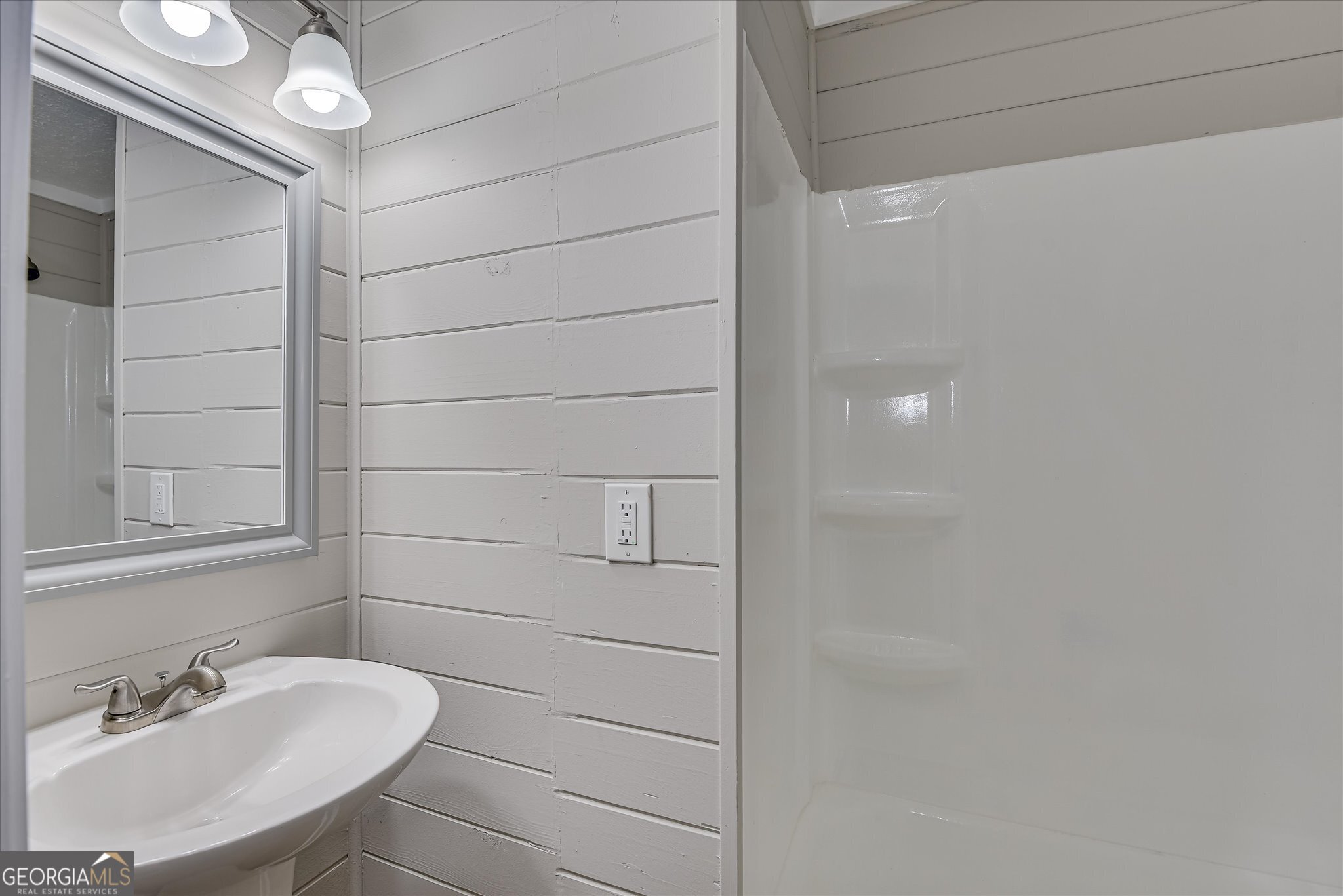 1321 Brett Road Wadley, GA 30477 - Photo 29 of 47 a bathroom with a sink and a mirror