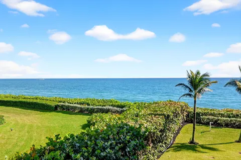 $1,395,000 | 3390 South Ocean Boulevard, Unit 305, Palm Beach, FL 33480