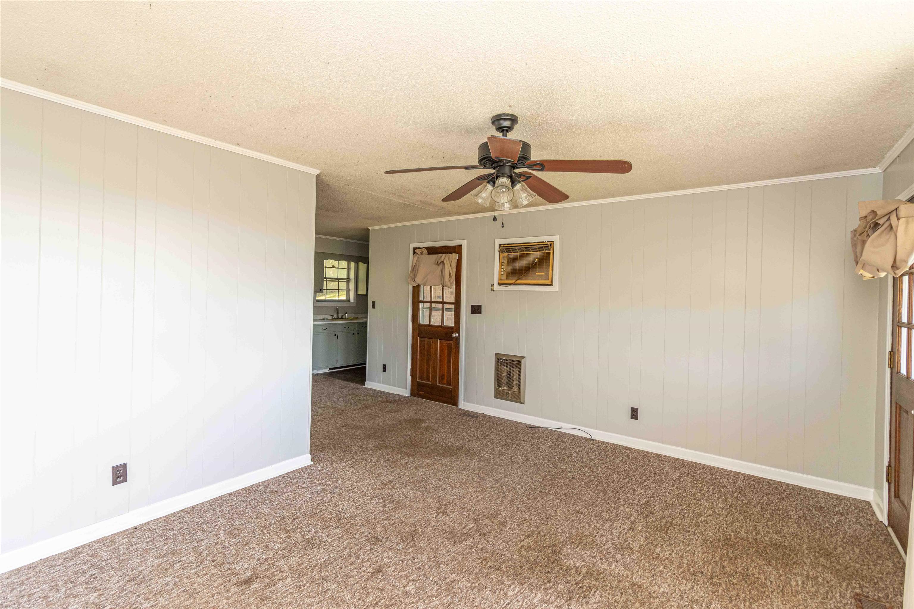 147 Jones Street Selmer, TN 38375 - Photo 11 of 19 a view of a very nice looking room