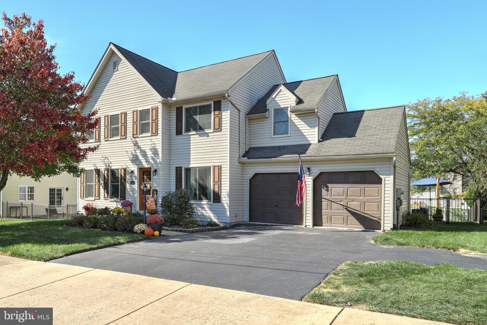 3284 Raintree Road York, PA 17404 - Photo 2 of 33 Gallery Image 2