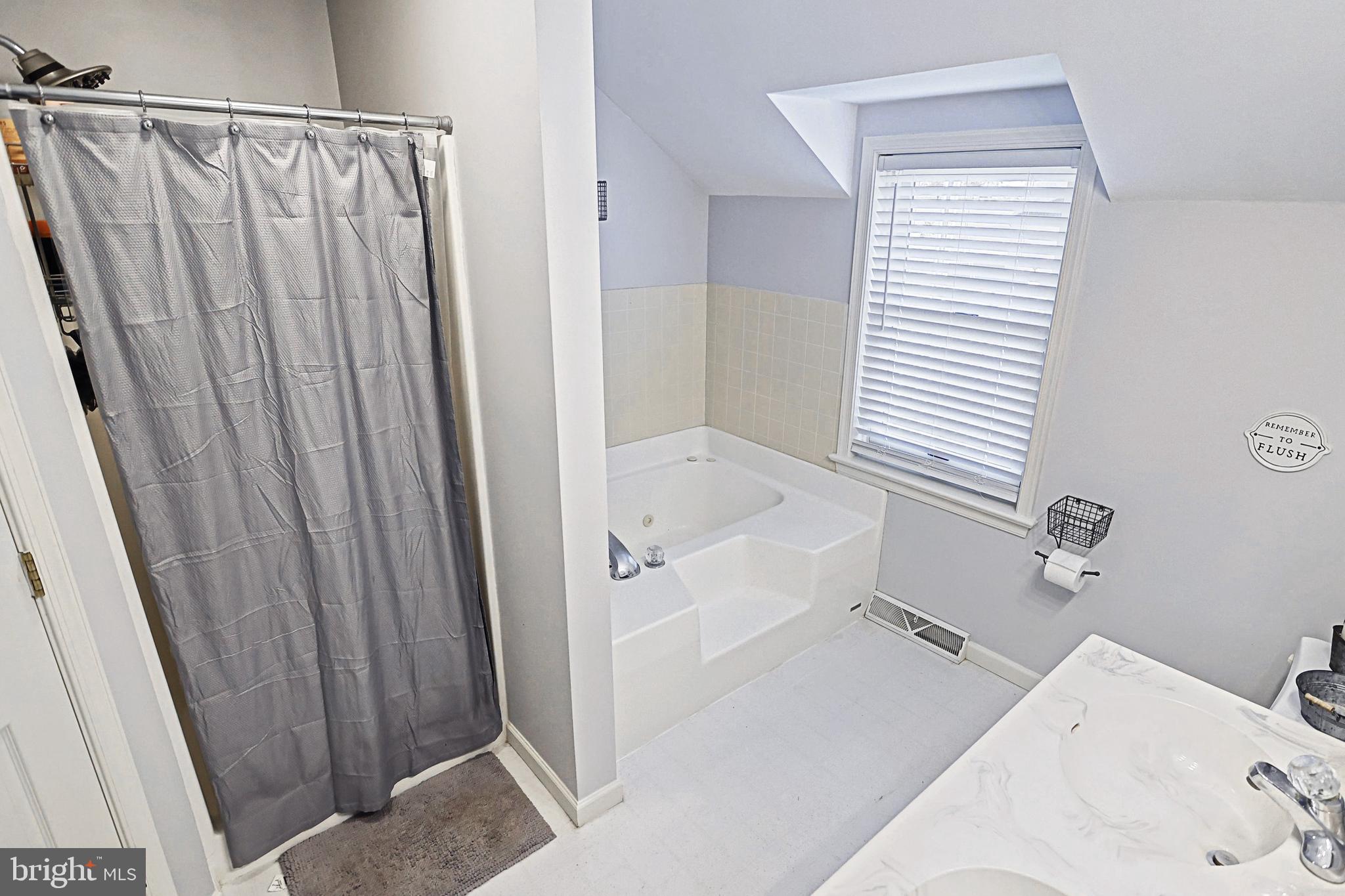 3284 Raintree Road York, PA 17404 - Photo 23 of 33 Gallery Image 23