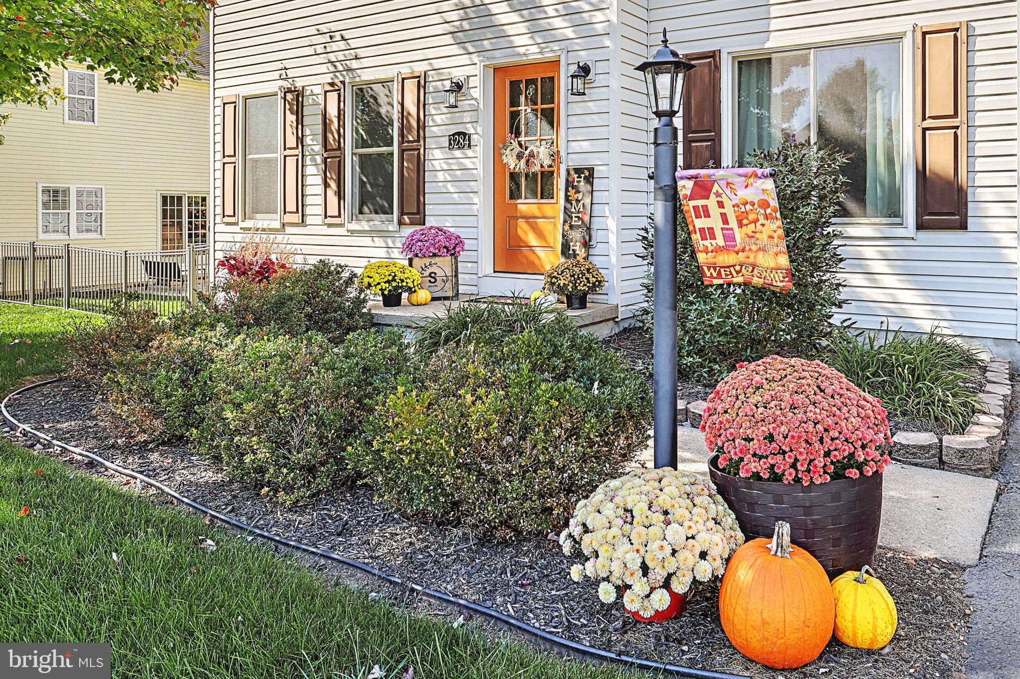 3284 Raintree Road York, PA 17404 - Photo 3 of 33 Gallery Image 3