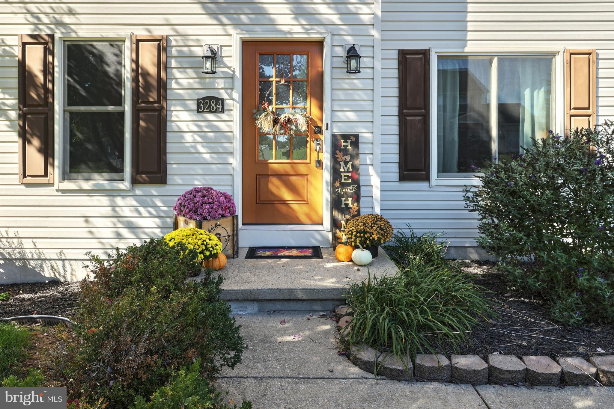 3284 Raintree Road York, PA 17404 - Photo 4 of 33 Gallery Image 4