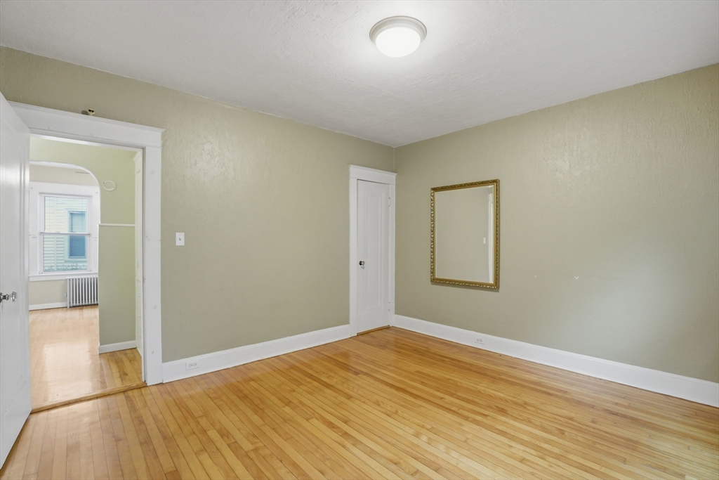 8 Carver Street Worcester, MA 01604 - Photo 19 of 28