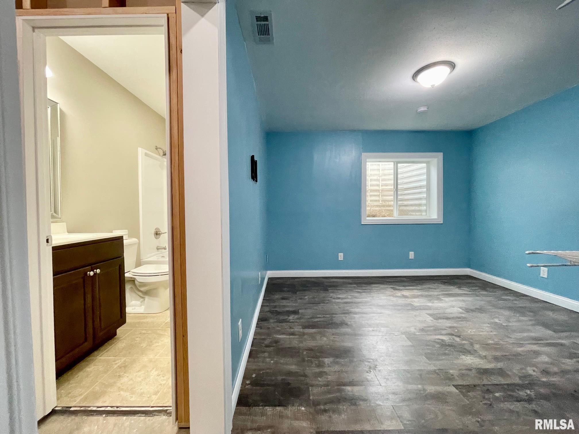 714 Labrador Way Washington, IL 61571 - Photo 31 of 43 Gallery Image 31