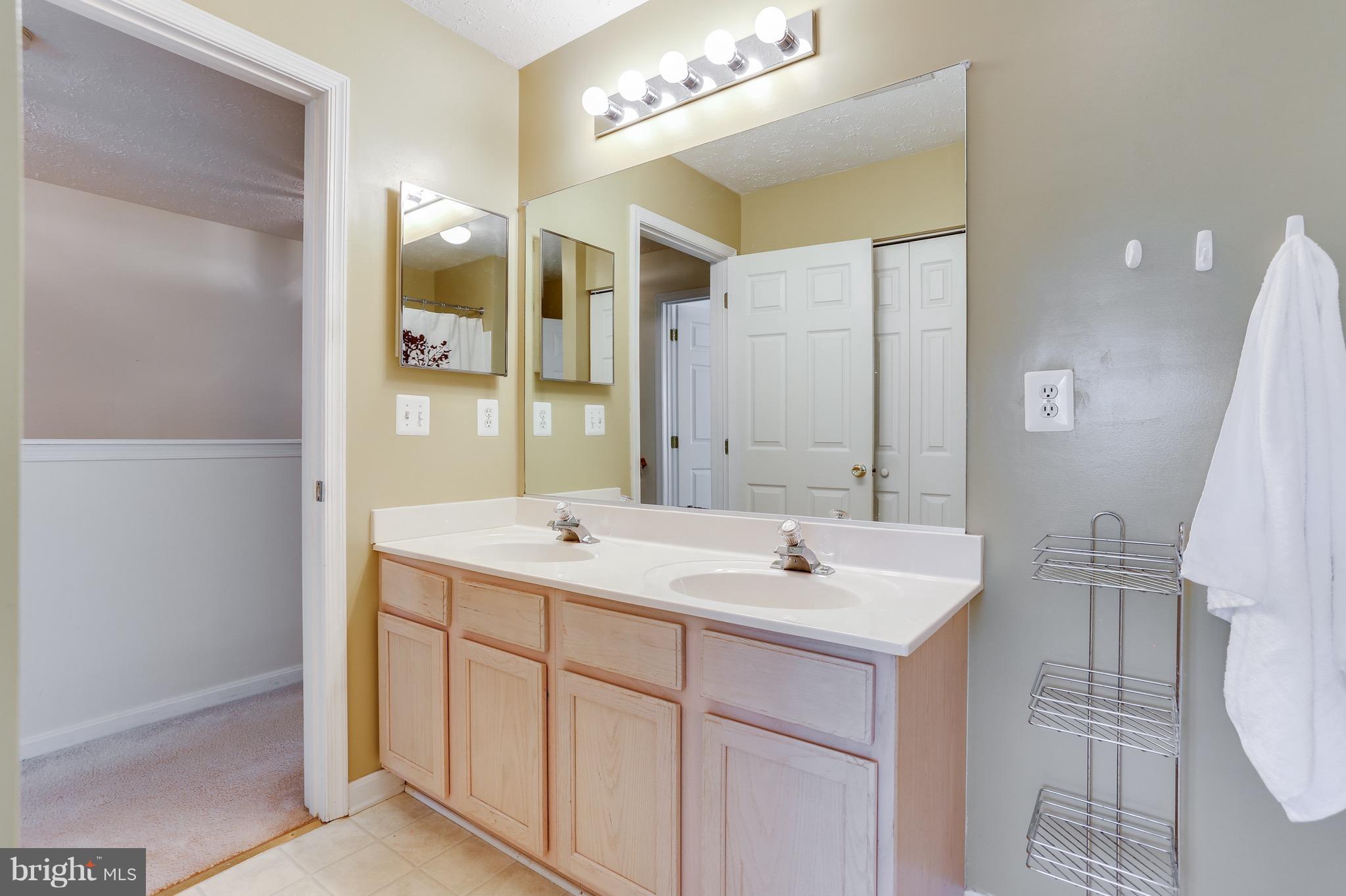 105 Carolstowne Road Reisterstown, MD 21136 - Photo 17 of 27 Full Bath w/ double vanity + large linen closet