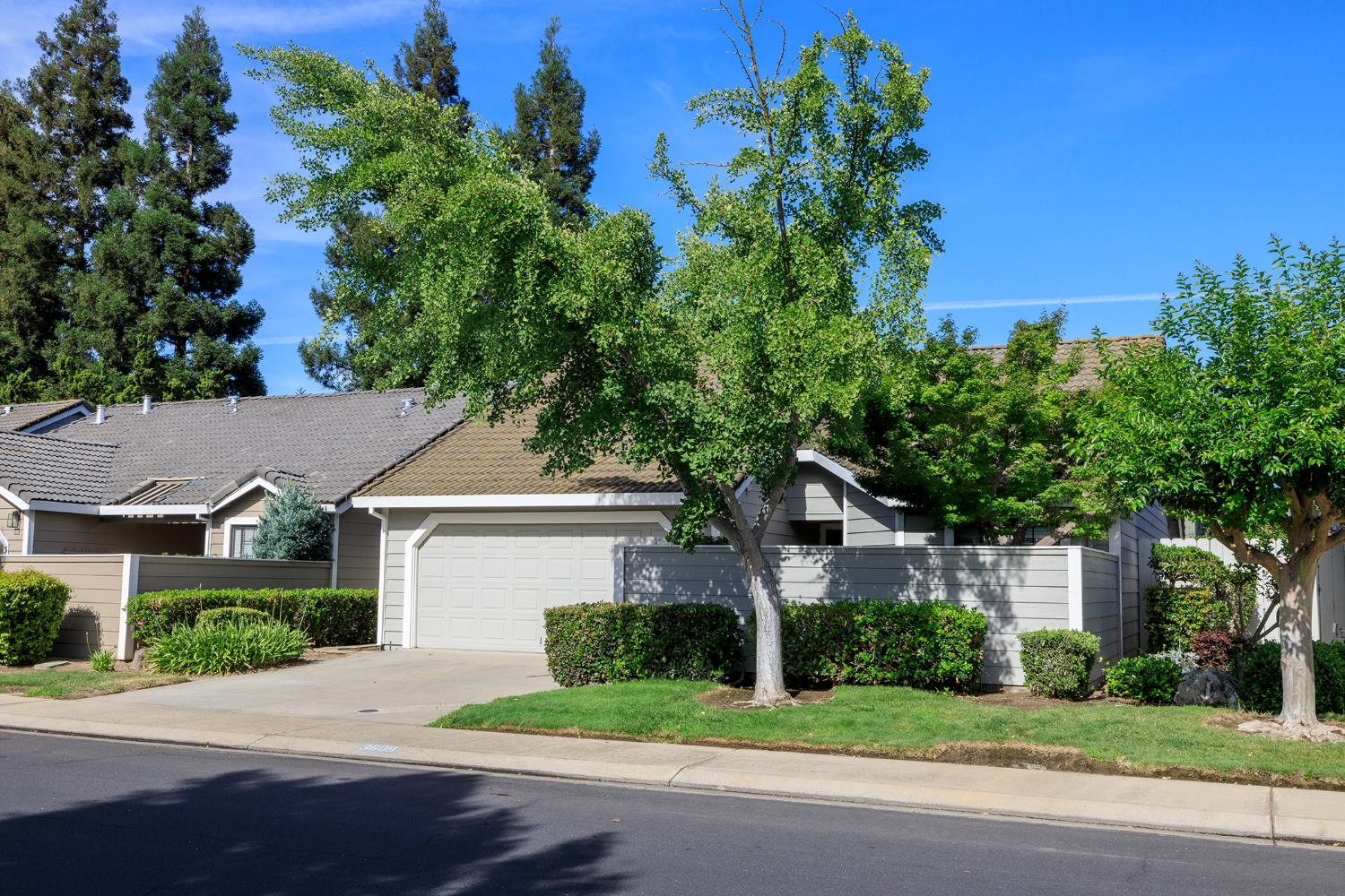 3609 Thomas More Way Modesto, CA 95356 - Photo 3 of 44