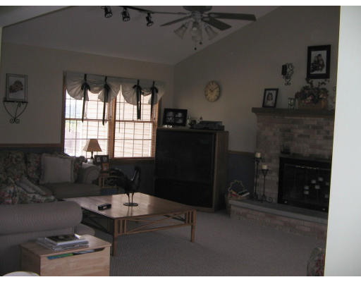 75 Mt Warner Road Hadley, MA 01035 - Photo 3 of 12 Gallery Image 3