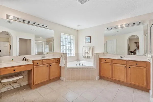 $359,900 | 2025 South Fish Camp Road, Eustis, FL 32726