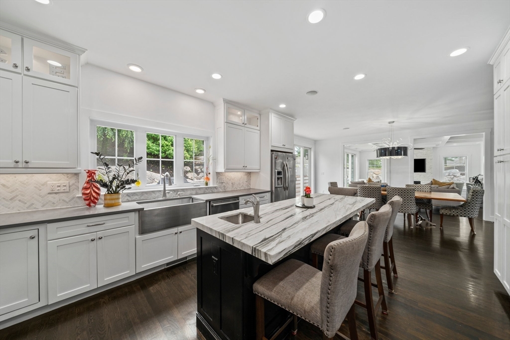 182 Bailey Street Canton, MA 02021 - Photo 8 of 41 Gallery Image 8