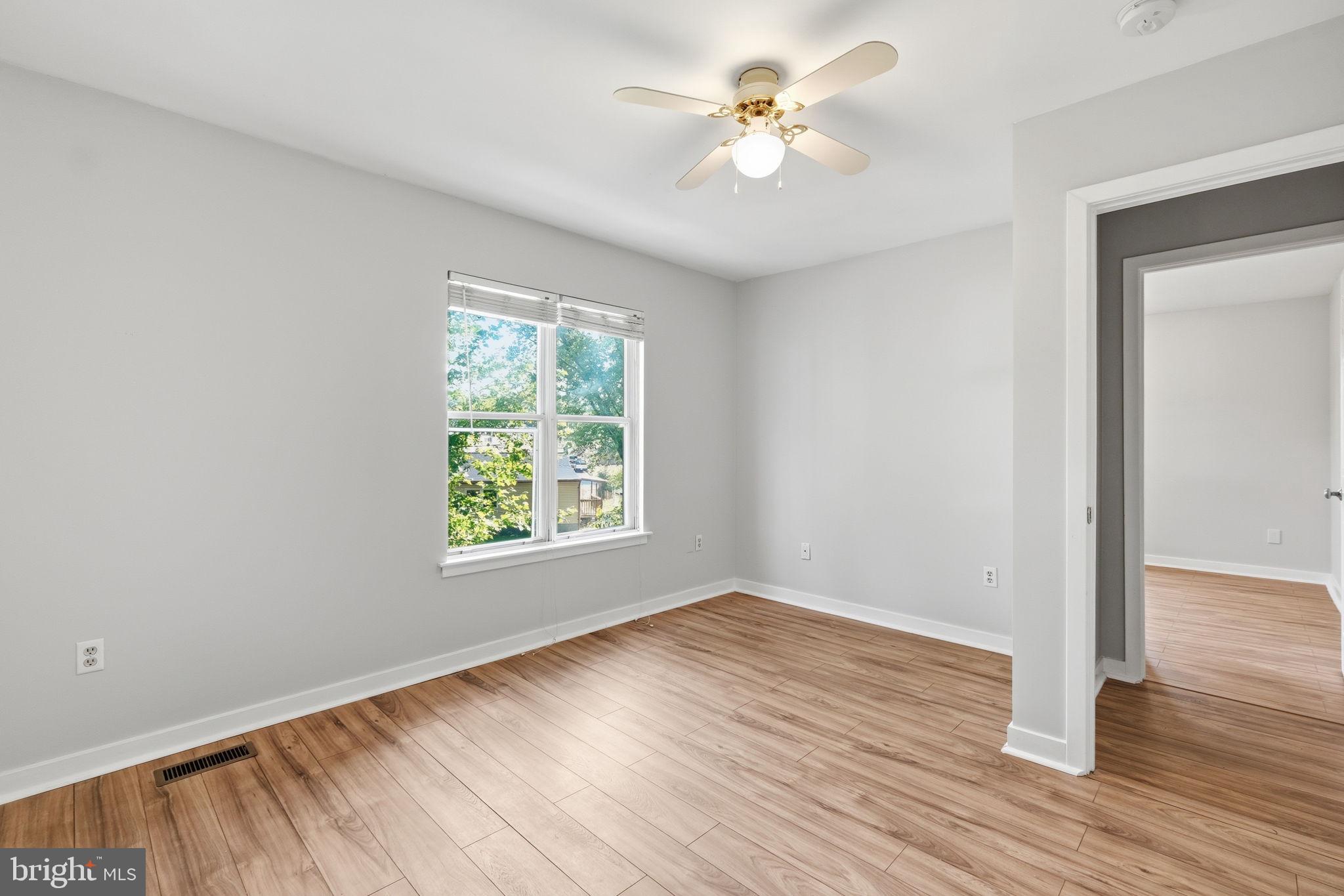 1529 Ritchie Lane Annapolis, MD 21401 - Photo 31 of 35 Bright and airy room with natural light.