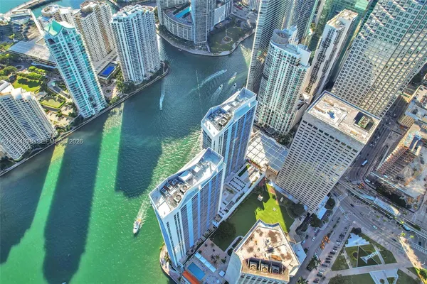 $499,000 | 325 South Biscayne Boulevard, Unit LPH 17, Miami, FL 33131