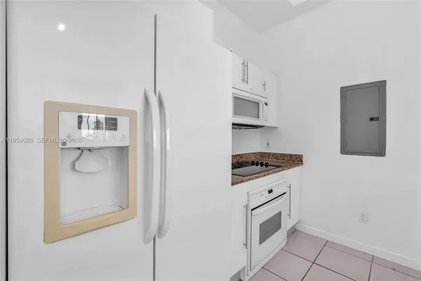 $499,000 | 325 South Biscayne Boulevard, Unit LPH 17, Miami, FL 33131