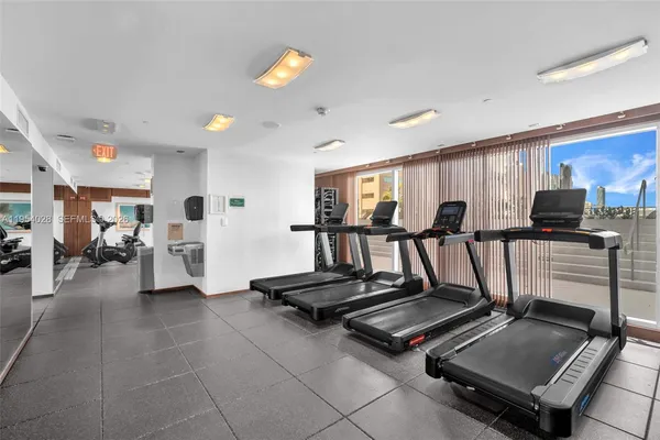 $499,000 | 325 South Biscayne Boulevard, Unit LPH 17, Miami, FL 33131