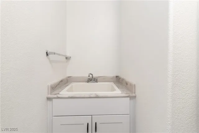 $325,000 | 3155 Quail Song Drive, Laughlin, NV 89029