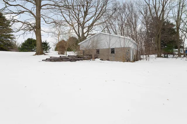$299,000 | 10809 Concord Drive, Berrien Springs, MI 49103