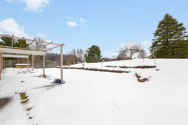 $299,000 | 10809 Concord Drive, Berrien Springs, MI 49103