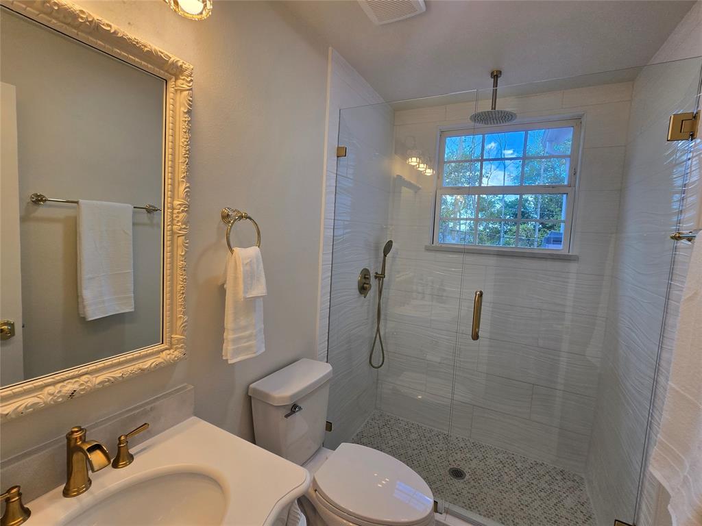 401 East Chestnut Street Denison, TX 75021 - Photo 15 of 21