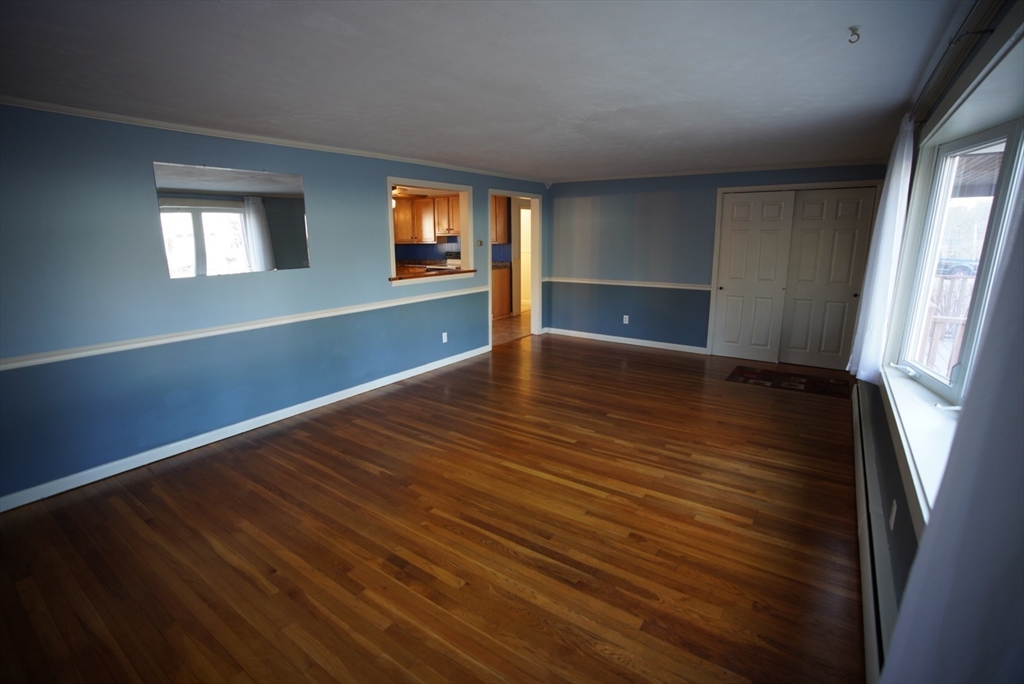 7 Nancy Drive Webster, MA 01570 - Photo 9 of 32 Gallery Image 9