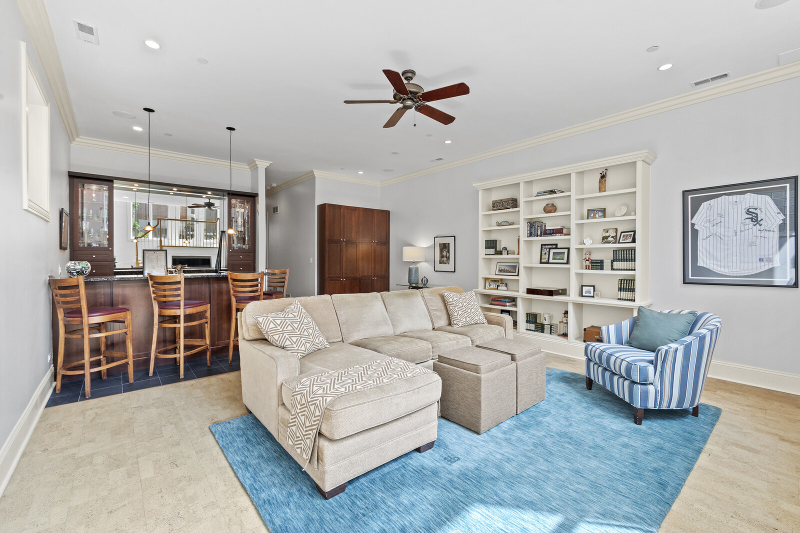 1423 West Lexington Street Chicago, IL 60607 - Photo 15 of 36 a living room with furniture and a large window