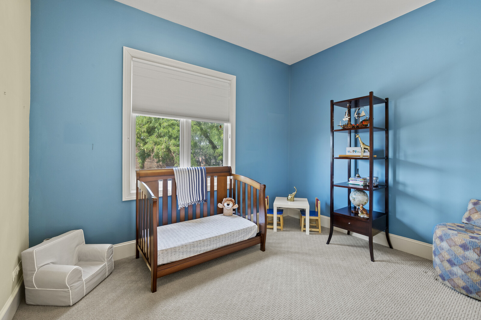 1423 West Lexington Street Chicago, IL 60607 - Photo 29 of 36 a bedroom with furniture and a window