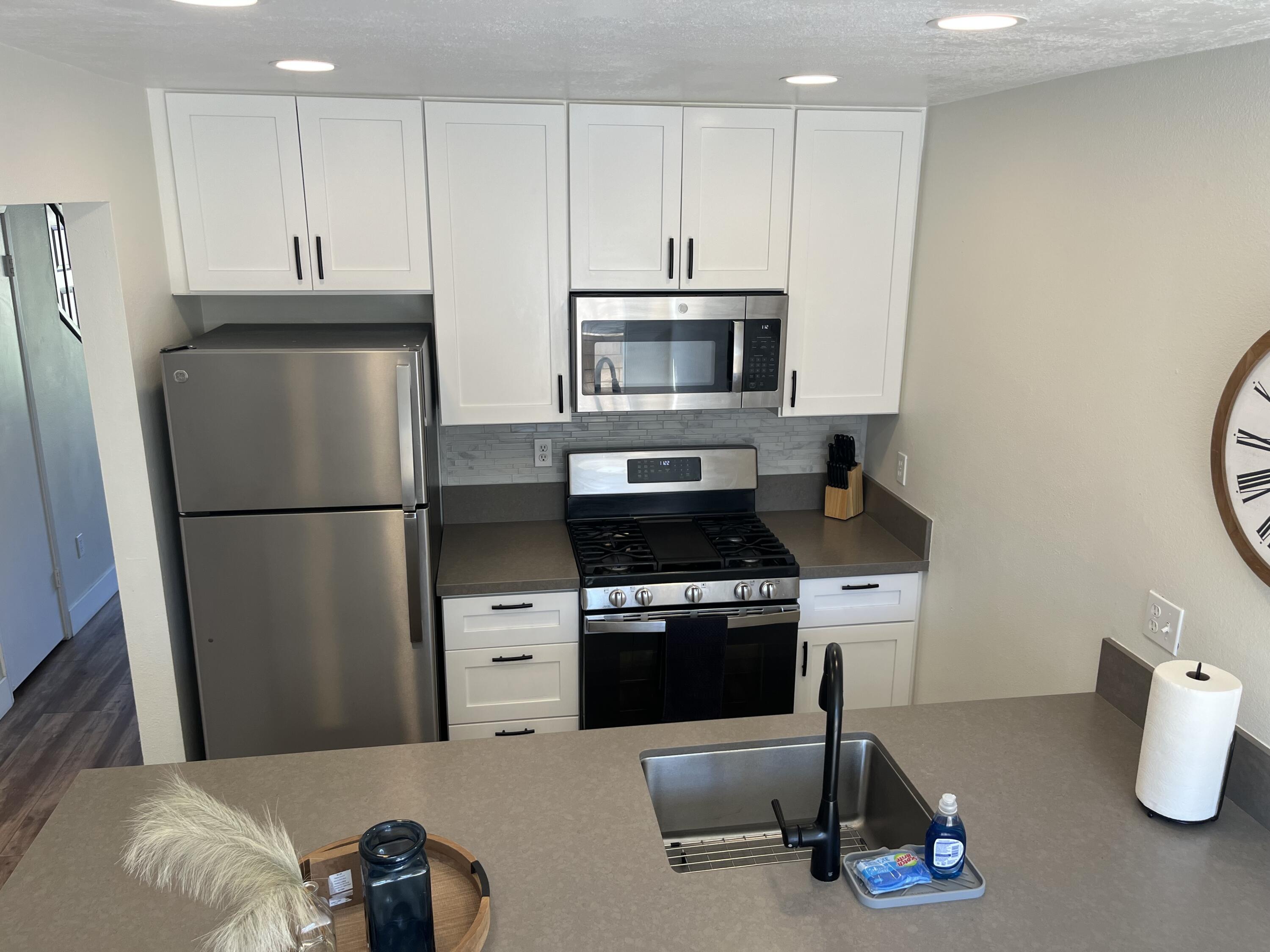 82567 Ave 48, Unit 85 Indio, CA 92201 - Photo 3 of 23 IMG_5402