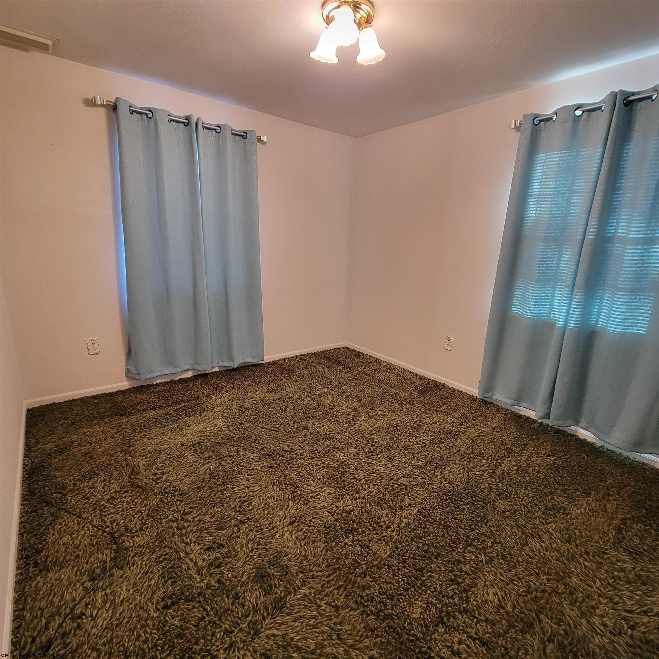 1621 Clifton Road Fairmont, WV 26554 - Photo 19 of 25 Gallery Image 19
