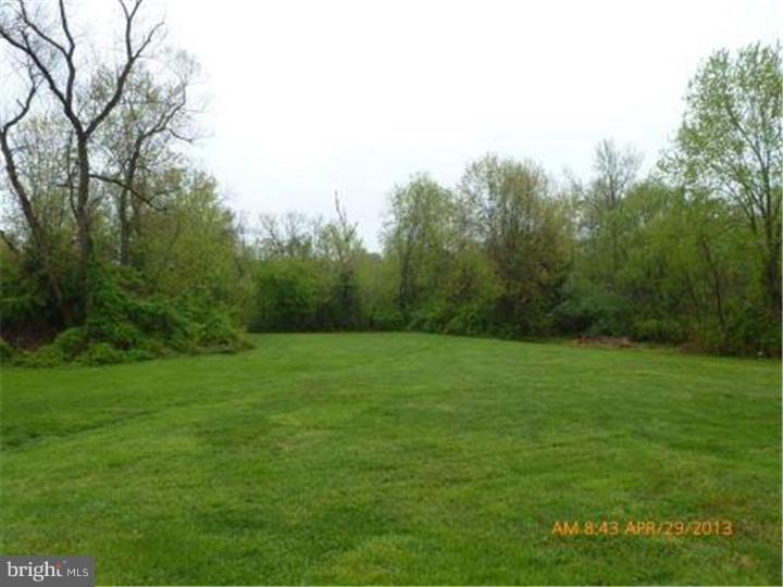 59 Street Road Newtown Square, PA 19073 - Photo 18 of 18 Back Yard