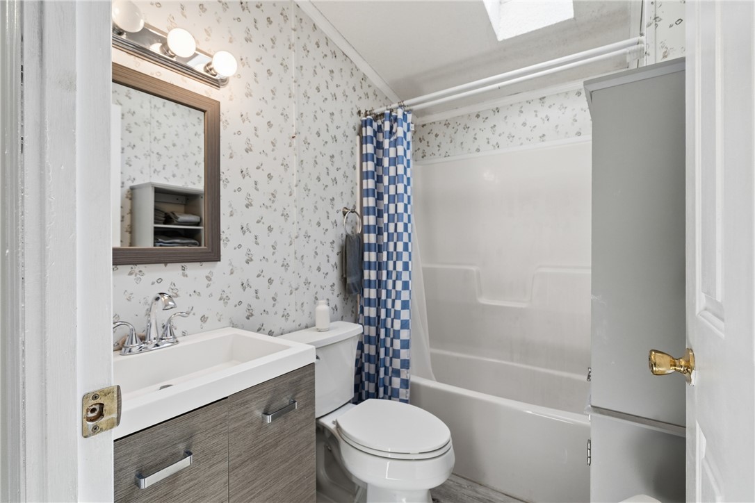 27 Woodward Road Lincoln, RI 02865 - Photo 11 of 20 Bathroom
