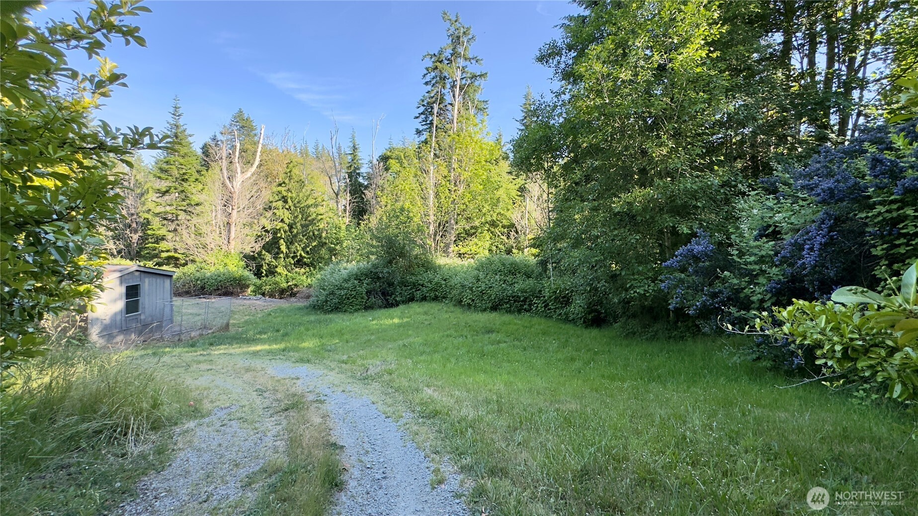 32 East Mountain View Rd  