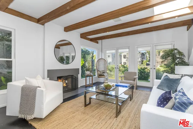 $3,349,000 | 3001 Grand Canal, Venice, CA 90291