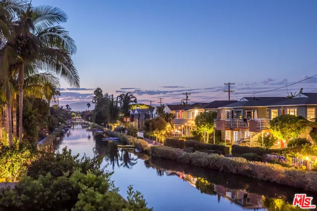 $3,349,000 | 3001 Grand Canal, Venice, CA 90291