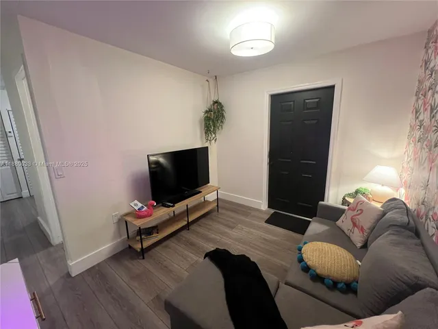 $2,349 | 3102 Southwest 10th Street, Unit 3104A, Miami, FL 33135